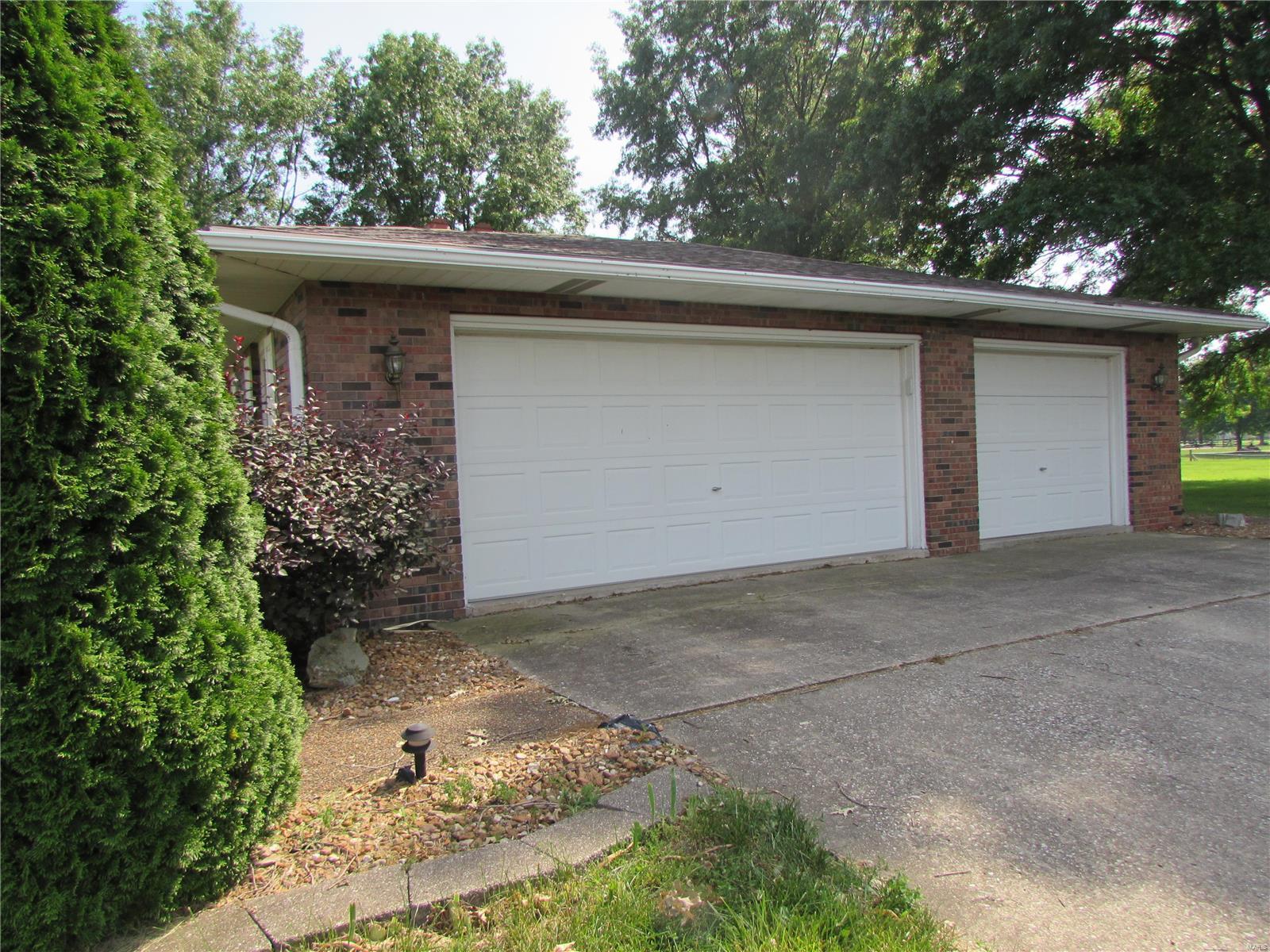 4945 Hazel Road Edwardsville, IL 62025 - Photo 45 of 60