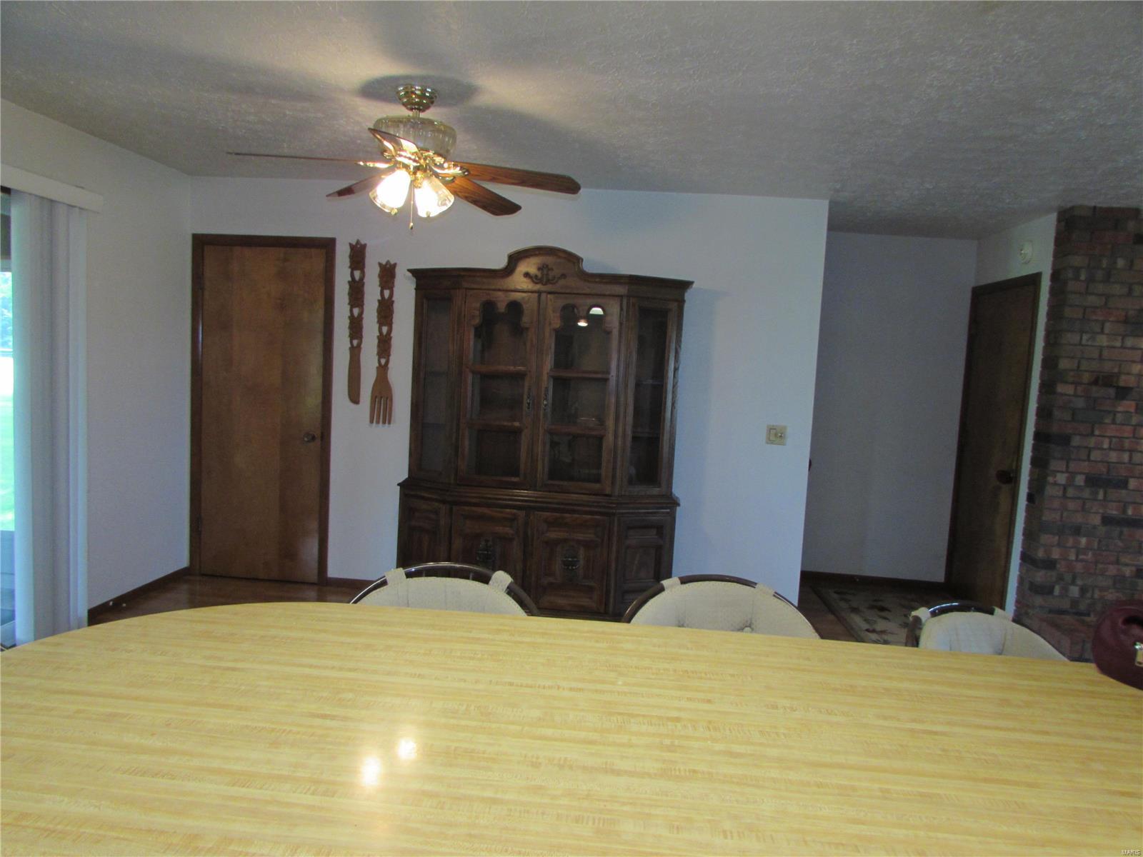 4945 Hazel Road Edwardsville, IL 62025 - Photo 9 of 60