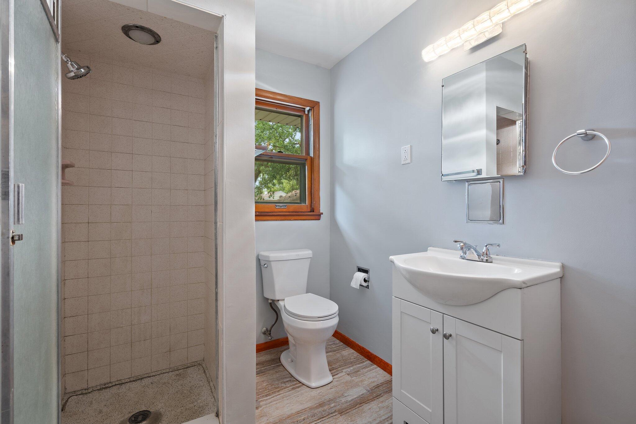 210 South Indiana Avenue Crown Point, IN 46307 - Photo 11 of 24 2048x1365