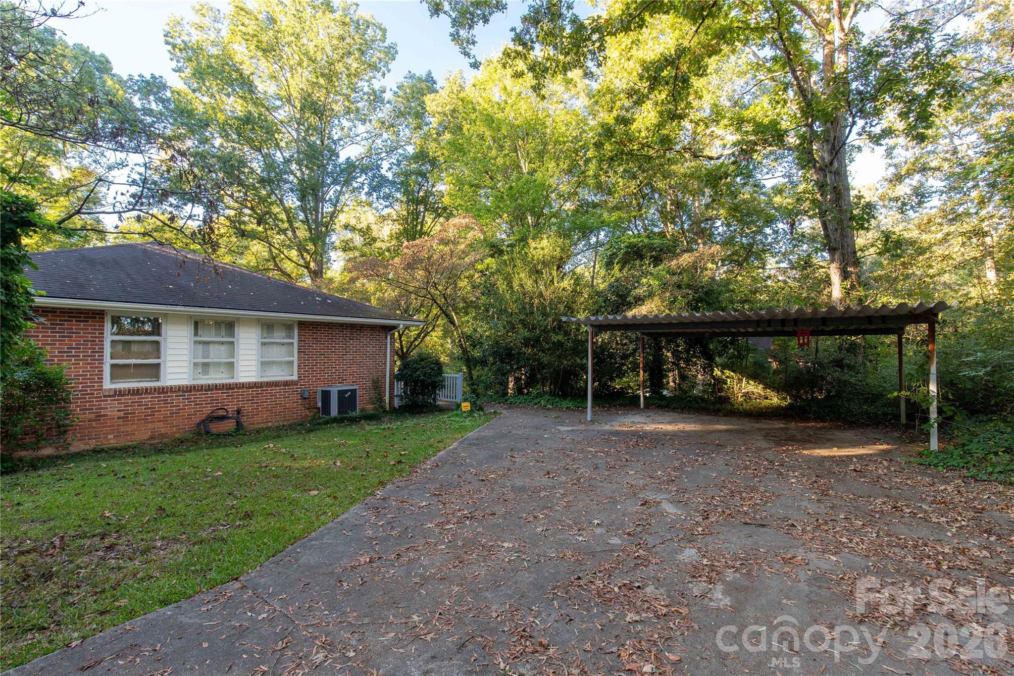 406 Pine Street Lancaster, SC 29720 - Photo 8 of 31