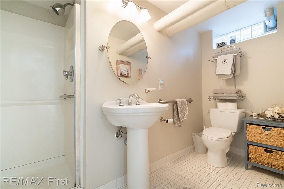 1241 Bedford Road Grosse Pointe, MI 48230 - Photo 37 of 46 1241-Bedford-37.jpg