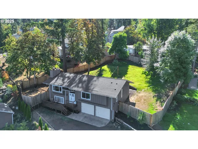 $565,000 | 745 South 71st Street, Springfield, OR 97478