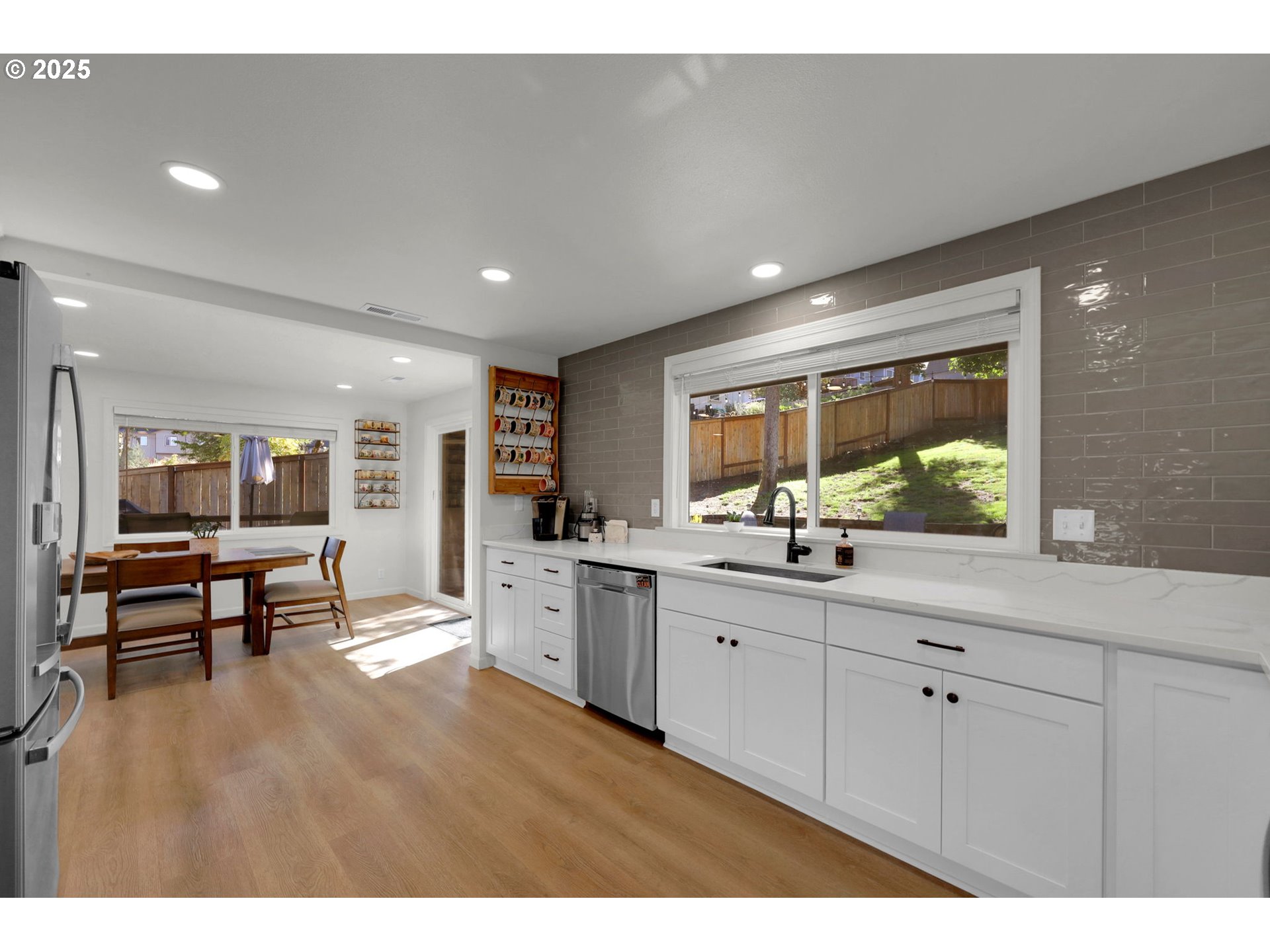 745 South 71st Street Springfield, OR 97478 - Photo 12 of 48