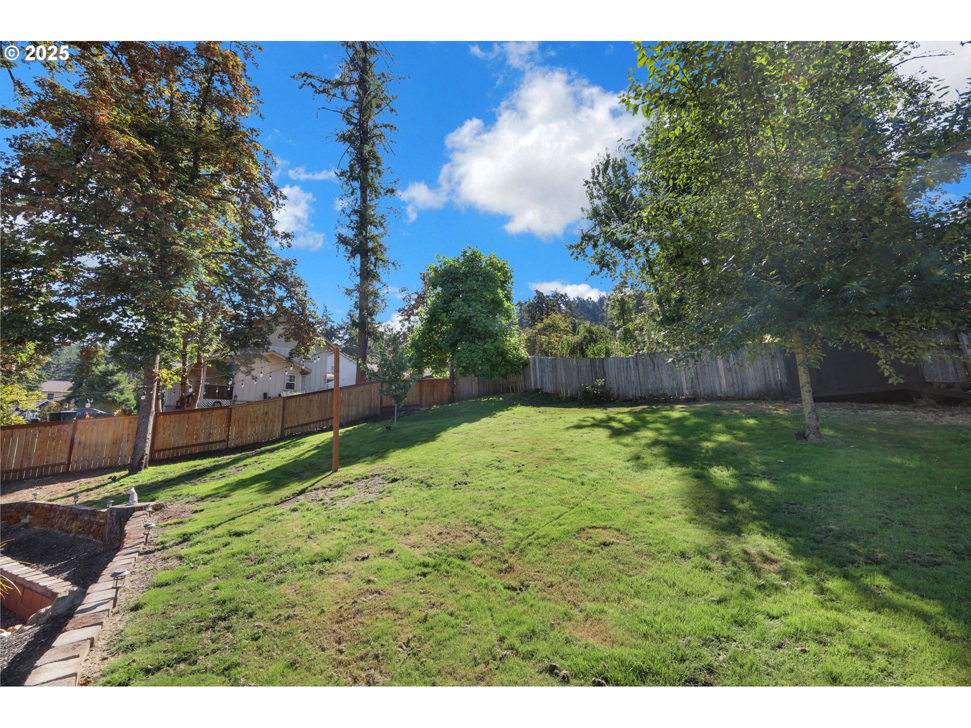 745 South 71st Street Springfield, OR 97478 - Photo 42 of 48