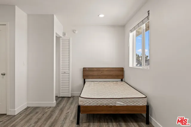 $6,000 | 1147 West 37th Street, Unit 1, Los Angeles, CA 90007