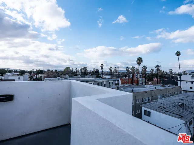 $6,000 | 1147 West 37th Street, Unit 1, Los Angeles, CA 90007