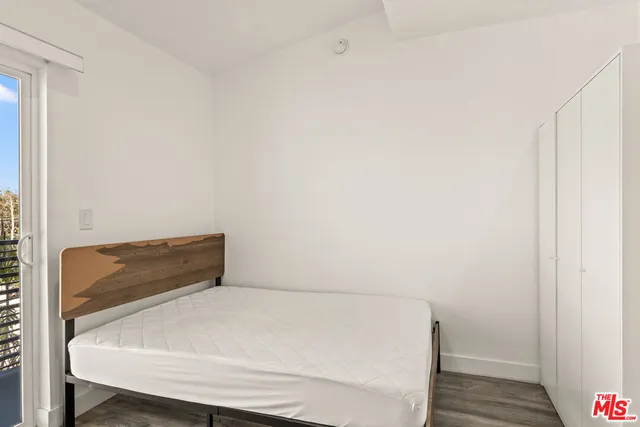 $6,000 | 1147 West 37th Street, Unit 1, Los Angeles, CA 90007