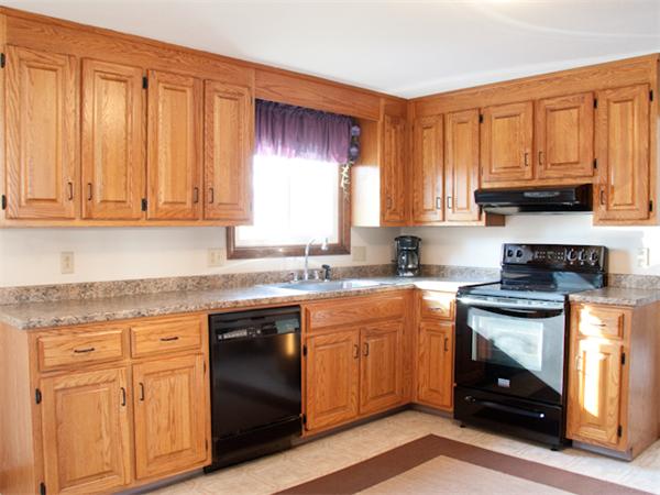 6 Bear Hill Road Milford, MA 01757 - Photo 4 of 23
