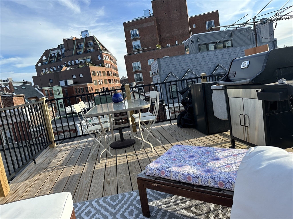 39 Salutation Street, Unit 4A Boston, MA 02109 - Photo 1 of 6