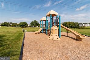 8348 Montgomery Run Road, Unit L Ellicott City, MD 21043 - Photo 28 of 30 play ground