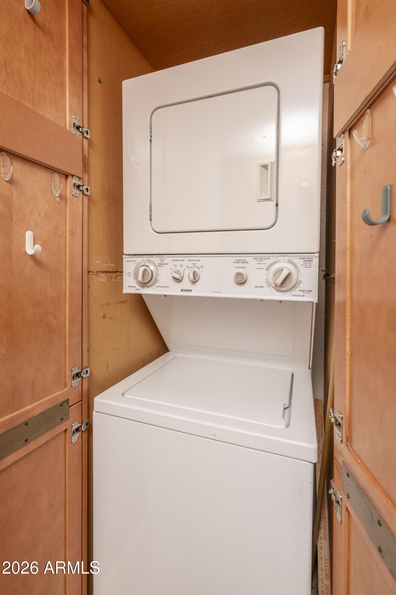 3825 East Camelback Road, Unit 269 Phoenix, AZ 85018 - Photo 8 of 25 a utility room with dryer and washer