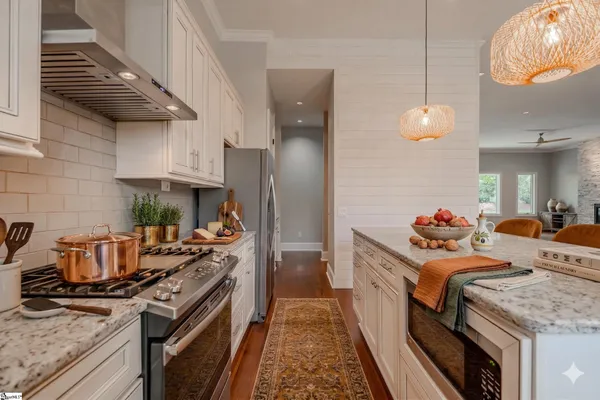 $1,095,000 | 38 The Cliffs Parkway, Landrum, SC 29356