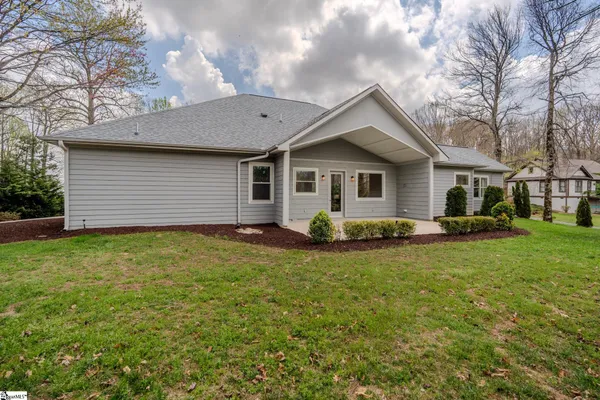 $1,095,000 | 38 The Cliffs Parkway, Landrum, SC 29356