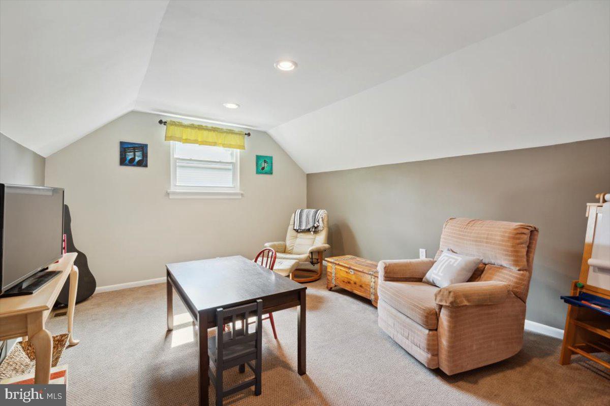1267 Pebblebrook Road Warminster, PA 18974 - Photo 15 of 25 Gallery Image 15
