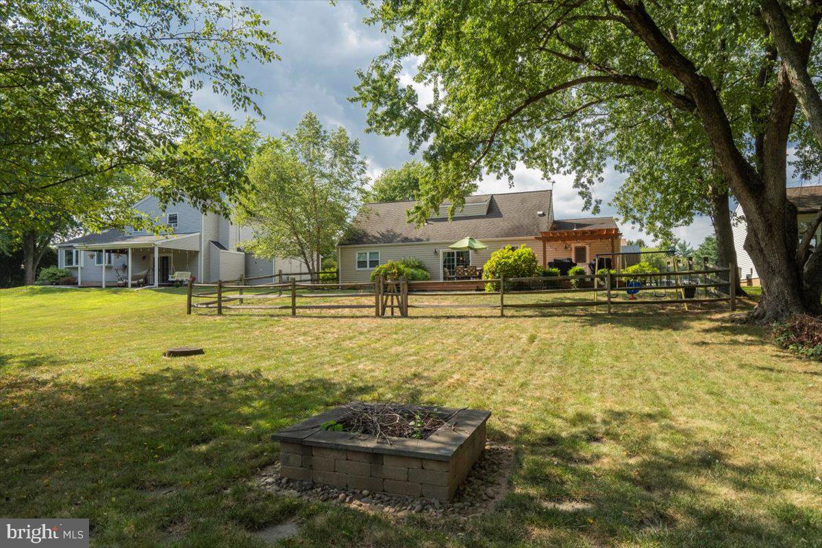 1267 Pebblebrook Road Warminster, PA 18974 - Photo 24 of 25 Gallery Image 24