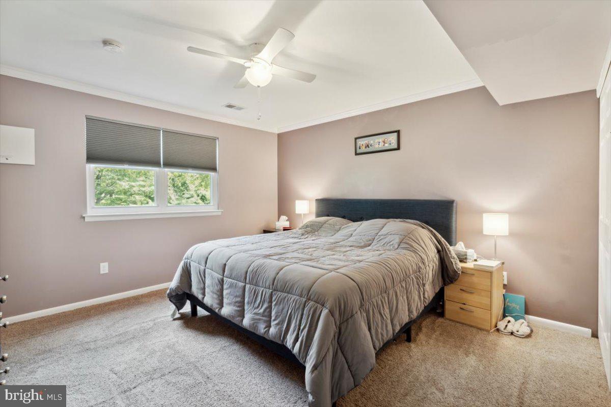 1267 Pebblebrook Road Warminster, PA 18974 - Photo 10 of 25 Gallery Image 10
