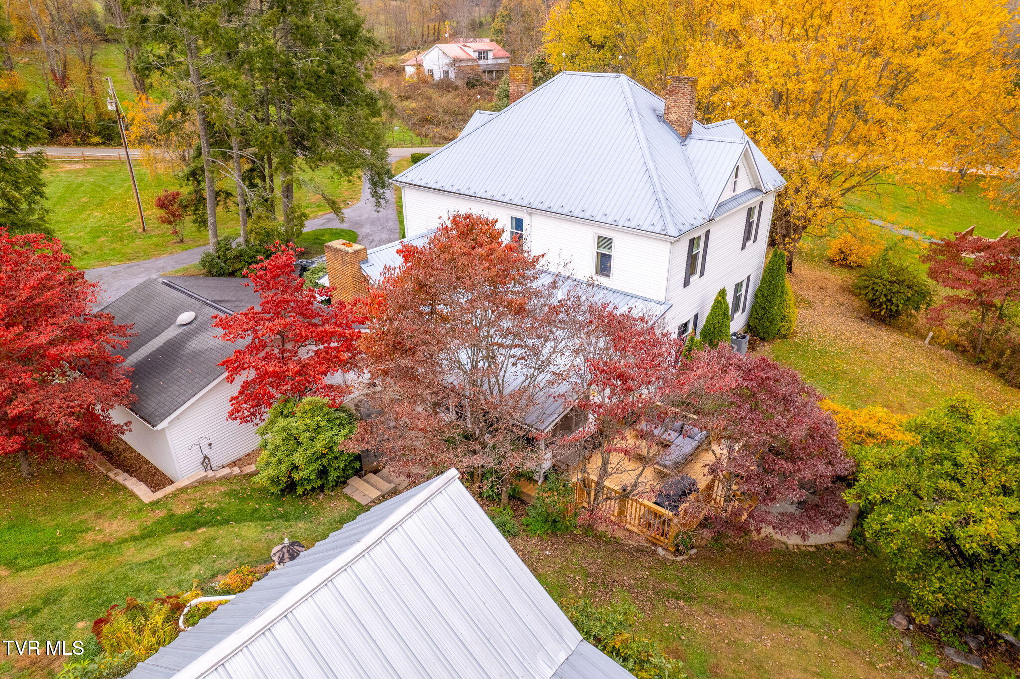 20564 McCann Road Damascus, VA 24236 - Photo 16 of 97 15-web-or-mls-20564-mccann-rd