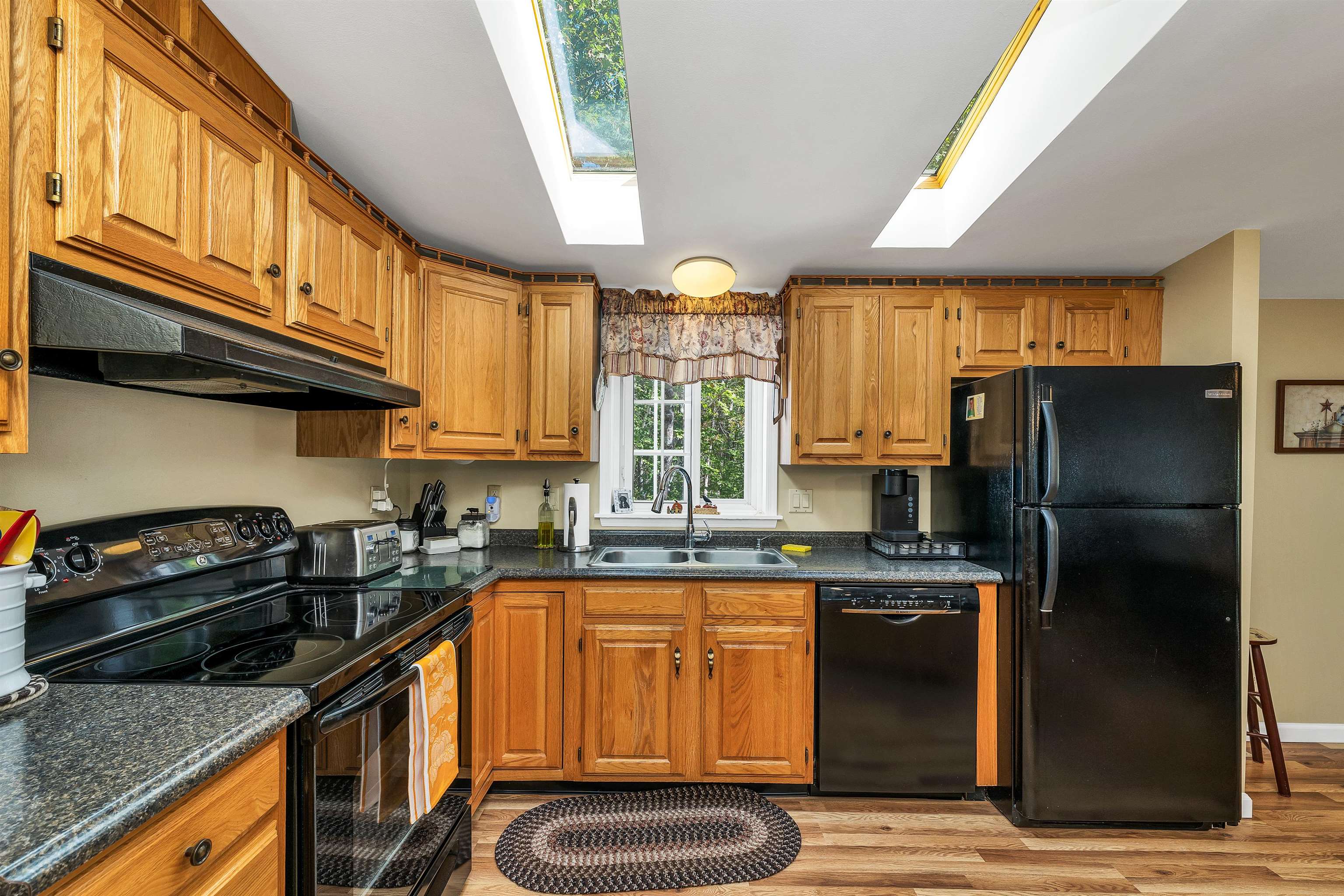 3 Santis Way Wolfeboro, NH 03894 - Photo 3 of 41