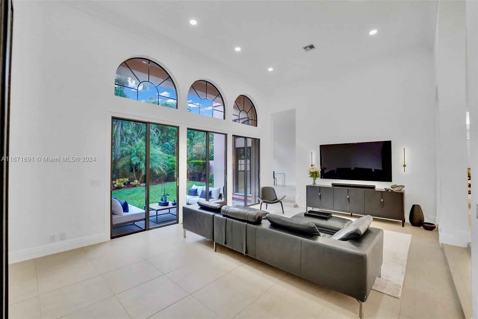 6506 Via Rosa Boca Raton, FL 33433 - Photo 12 of 57