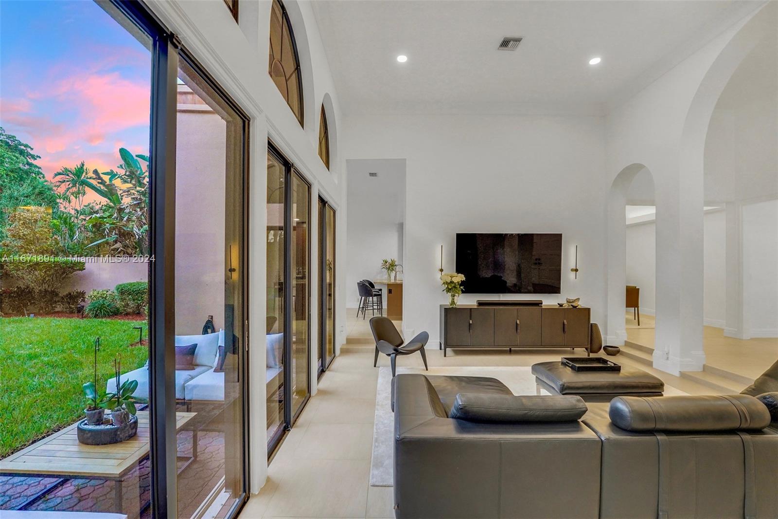 6506 Via Rosa Boca Raton, FL 33433 - Photo 3 of 57