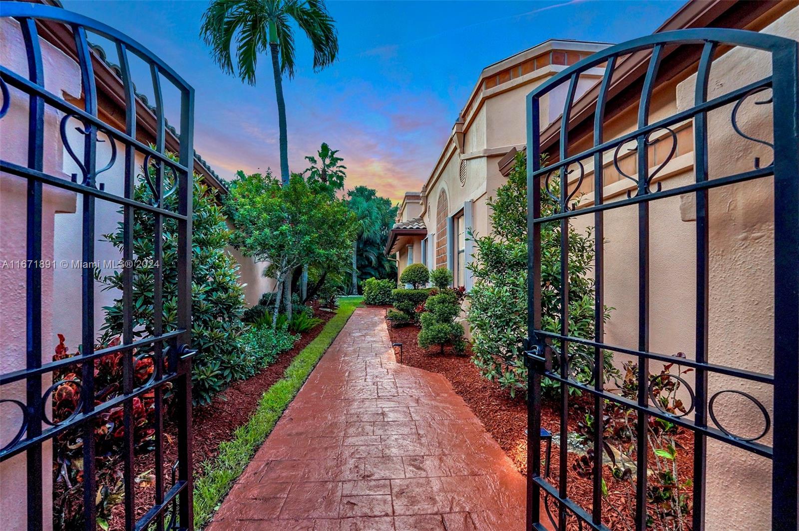 6506 Via Rosa Boca Raton, FL 33433 - Photo 4 of 57