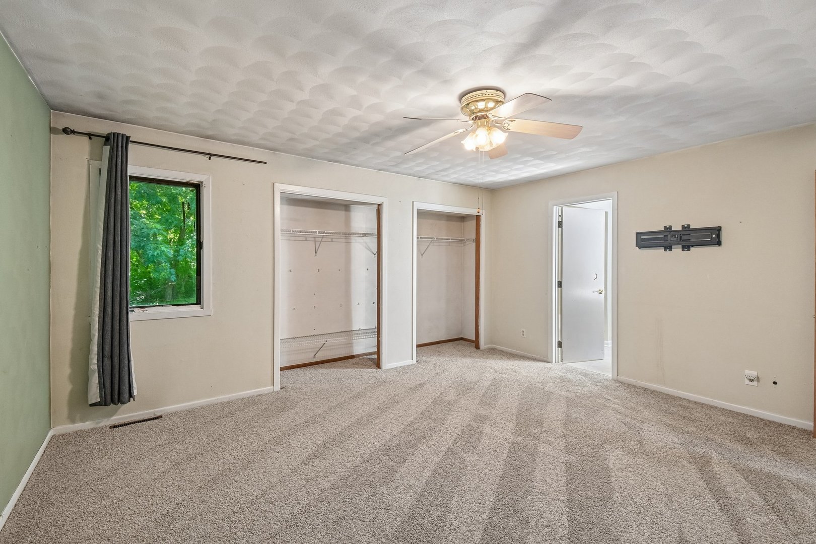 119 London Road Southeast Poplar Grove, IL 61065 - Photo 10 of 30