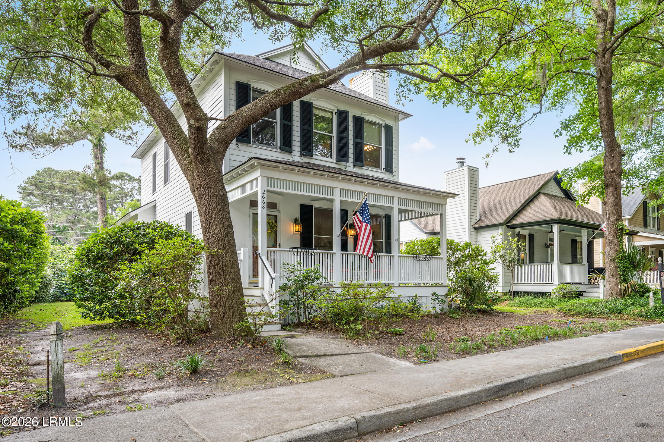 2668 Broad Street Beaufort, SC 29902 - Photo 2 of 21 fronthouse