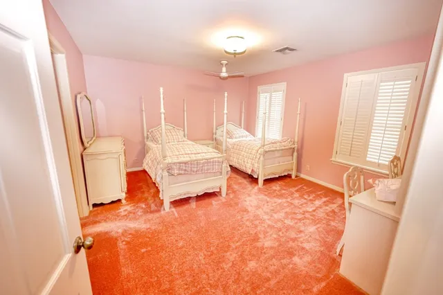 $585,000 | 301 Cedar Circle, Brenham, TX 77833