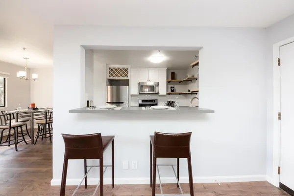$599,000 | 2425 South Norfolk Street, Unit 204, San Mateo, CA 94403