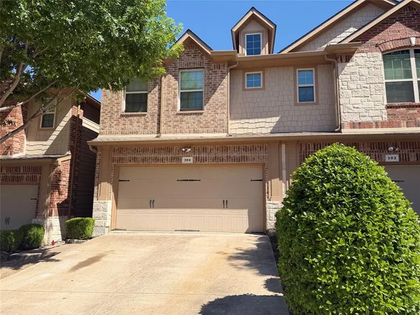 $2,300 | 304 Basil Street, Garland, TX 75040