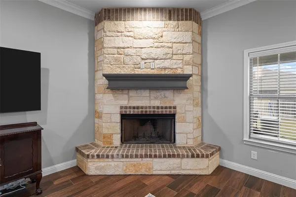 $465,000 | 717 Wintergreen Drive, Hewitt, TX 76643
