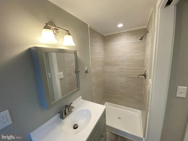 $1,595 | 1115 Winchester Street, Unit C, Fredericksburg, VA 22401