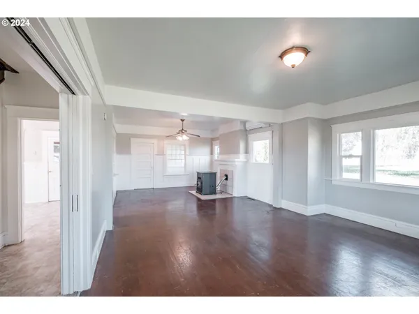 $1,475,000 | 28766 Highway 36, Junction City, OR 97448