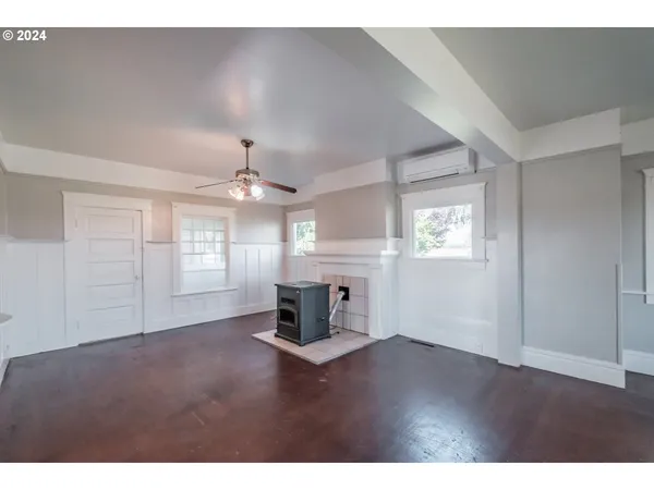 $1,475,000 | 28766 Highway 36, Junction City, OR 97448