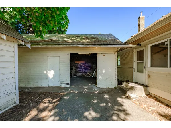 $1,475,000 | 28766 Highway 36, Junction City, OR 97448