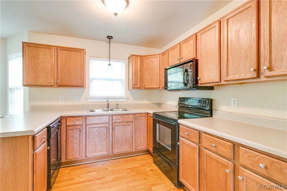 304 Silver Ridge Court Sandston, VA 23150 - Photo 8 of 39 Gallery Image 8