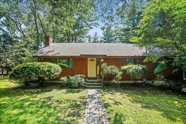 33 Hobbs Brook Road Weston, MA 02493 - Photo 1 of 24 Gallery Image 1