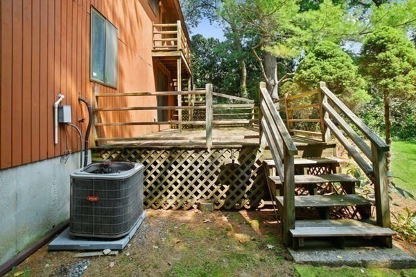 33 Hobbs Brook Road Weston, MA 02493 - Photo 17 of 24 Gallery Image 17