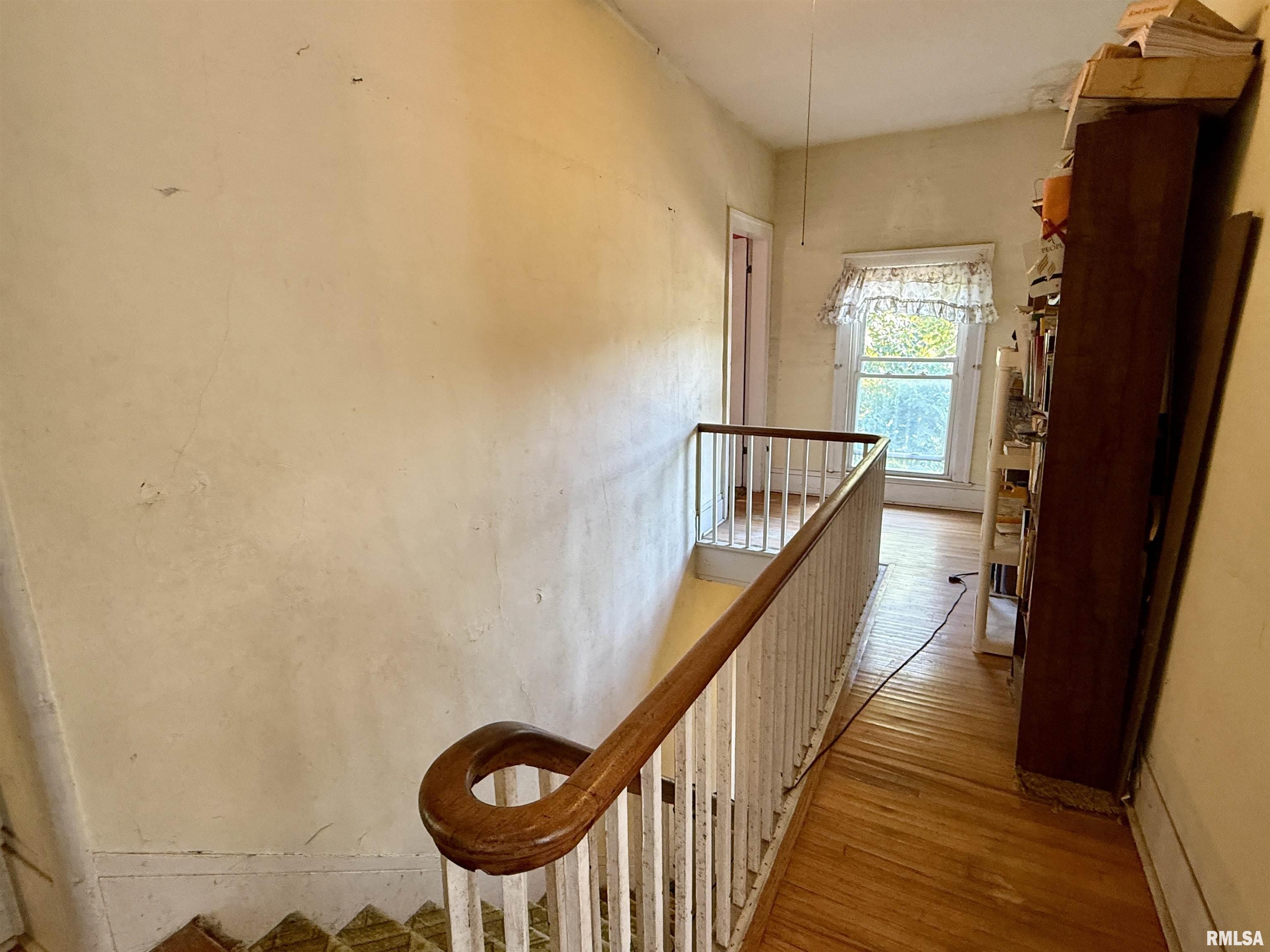 215 West Pine Street Oneida, IL 61467 - Photo 14 of 32 Gallery Image 14