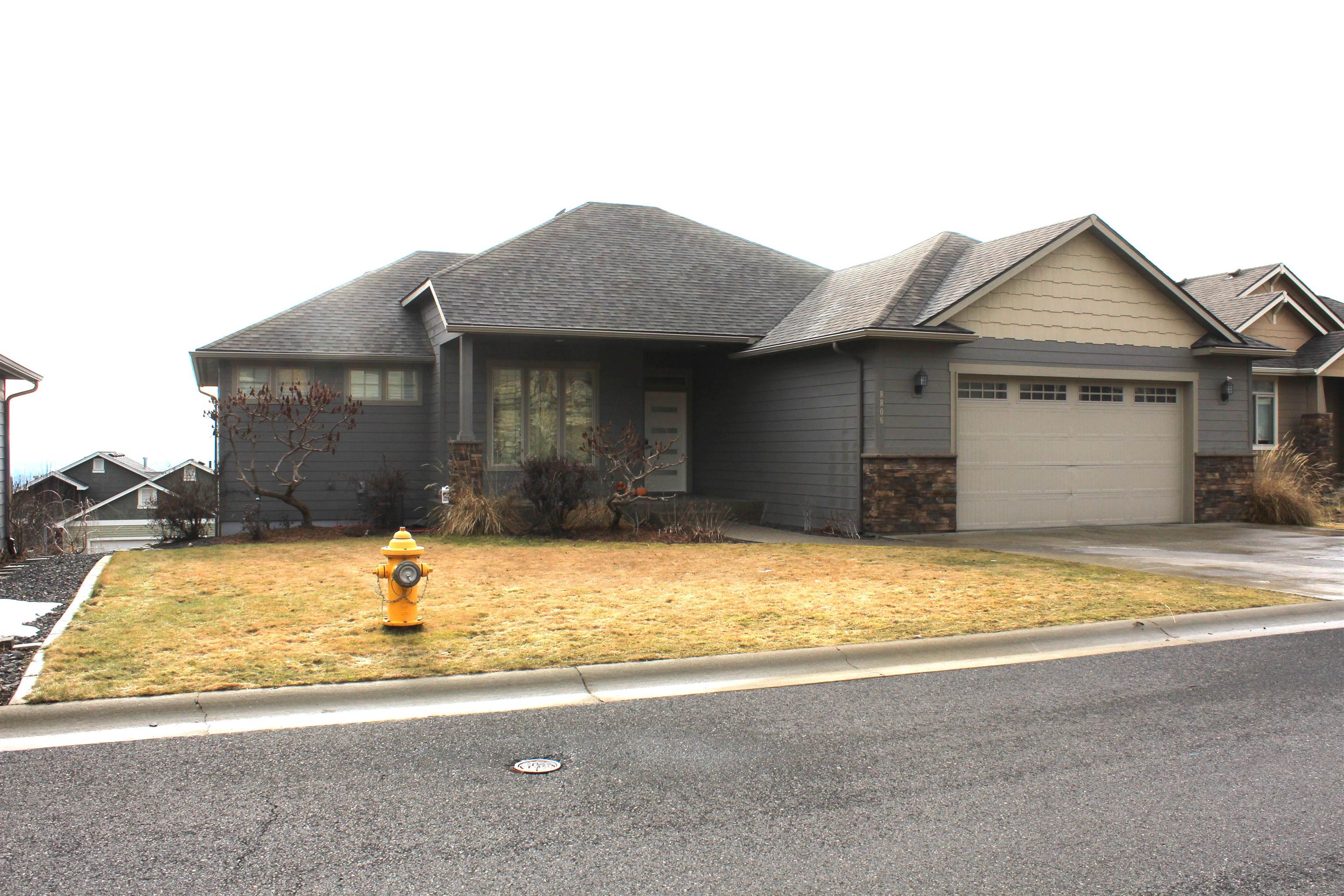 8806 East Clearview Ln  