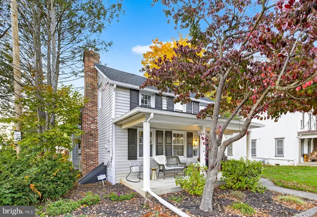 $309,900 | 130 East High Street, Manheim, PA 17545