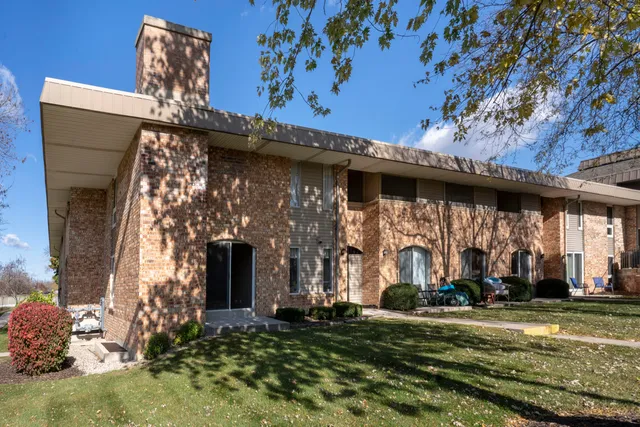 $209,900 | 11937 West Appleton Avenue, Unit 14, Milwaukee, WI 53224