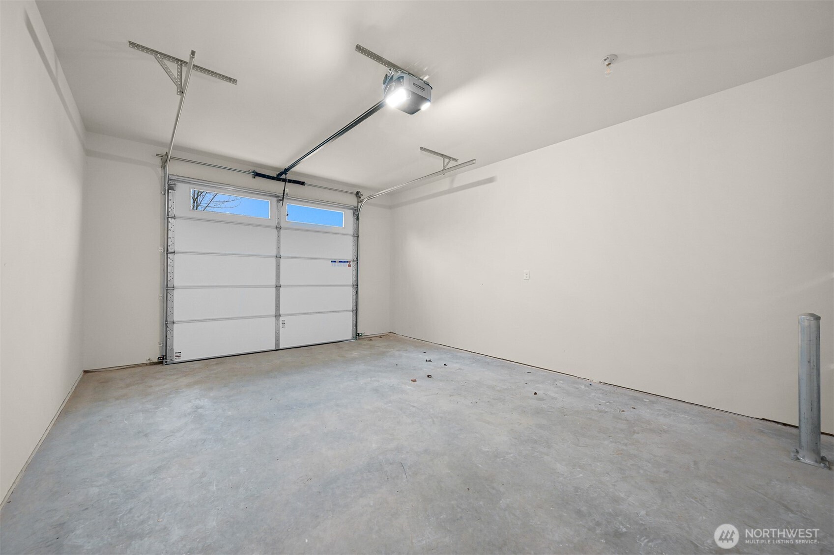 3993 Gentlebrook Lane, Unit 4 Bellingham, WA 98226 - Photo 24 of 27 an empty room with a empty space