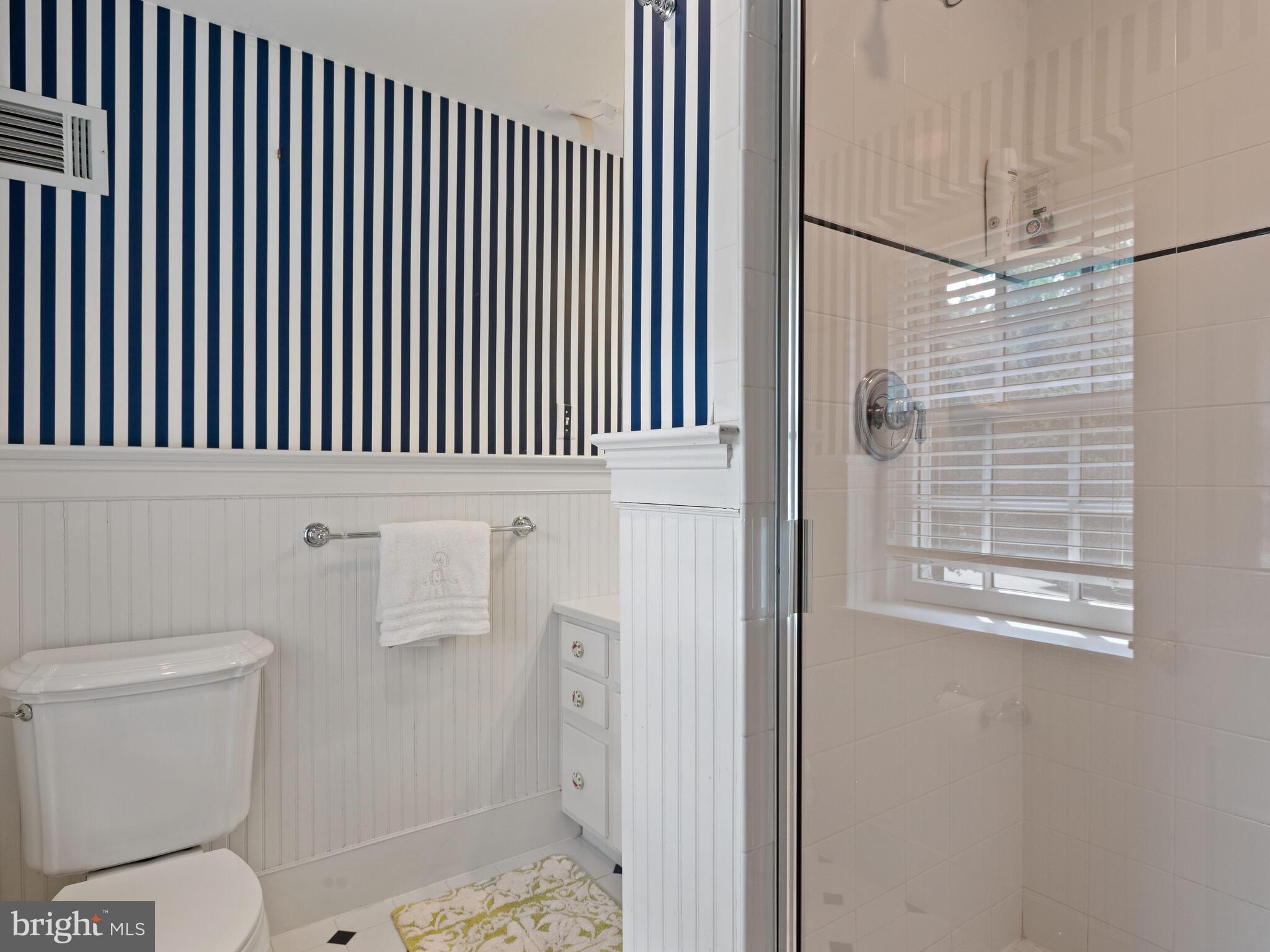 504 Scott Road Gladwyne, PA 19035 - Photo 23 of 33 En-suite Bath