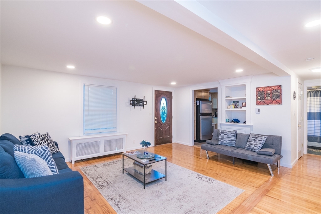 95 Benz Street Springfield, MA 01118 - Photo 7 of 23 Gallery Image 7