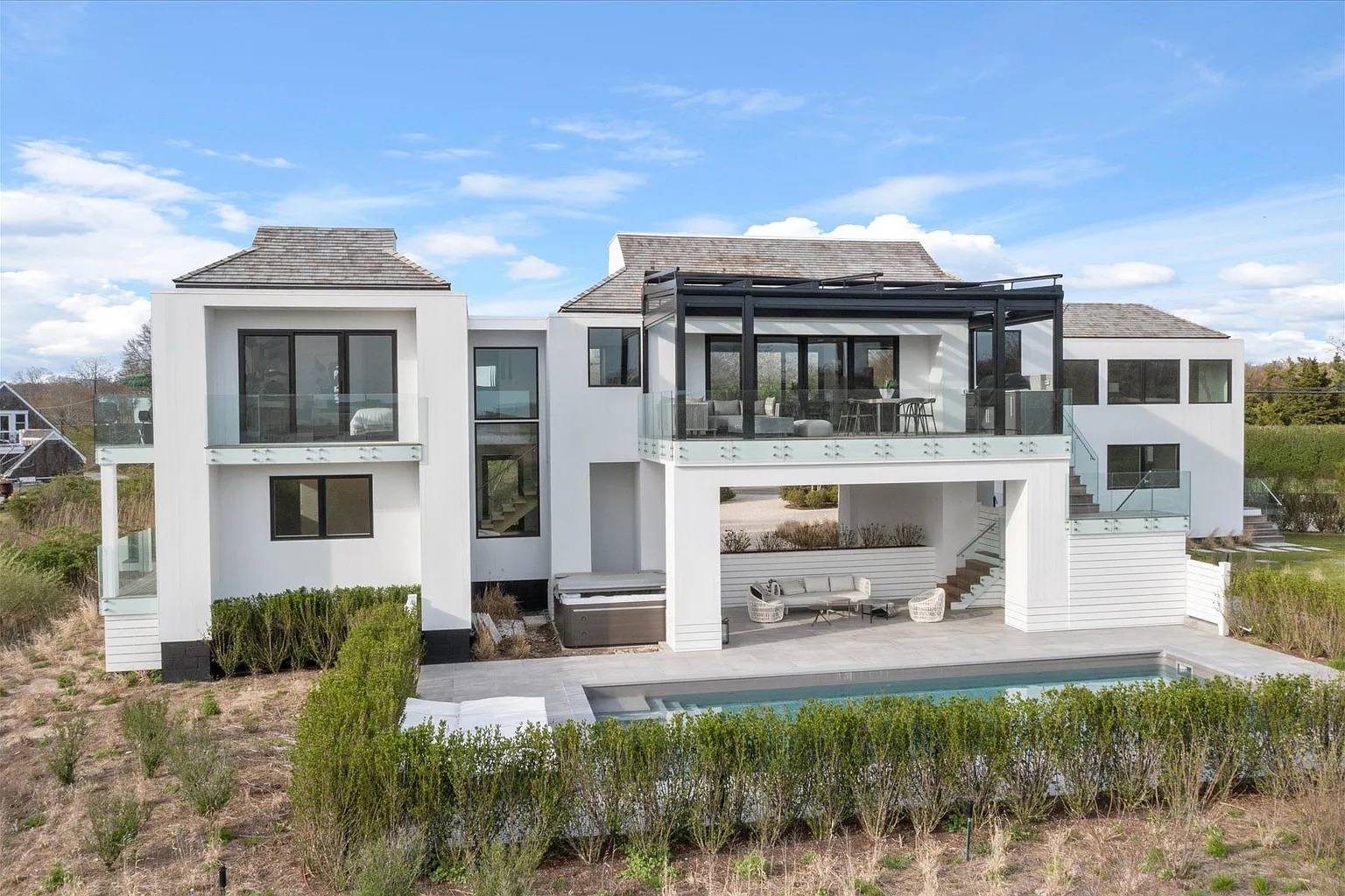 1076 Ocean Road Bridgehampton, NY 11932 - Photo 23 of 26