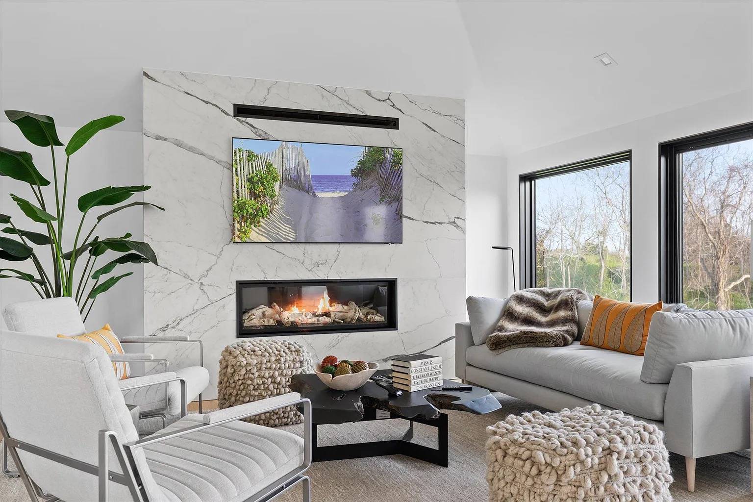 1076 Ocean Road Bridgehampton, NY 11932 - Photo 3 of 26