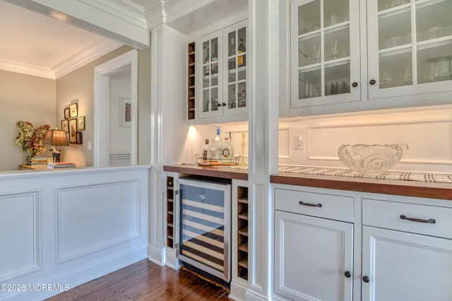 $1,899,000 | 116 Stavola Road, Middletown, NJ 07748