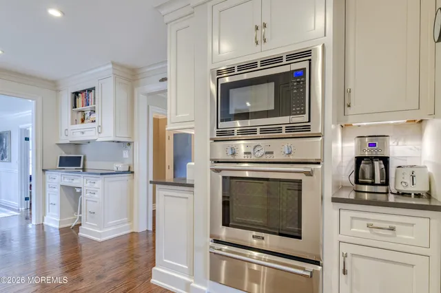 $1,899,000 | 116 Stavola Road, Middletown, NJ 07748