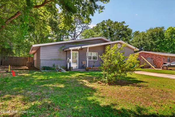$130,000 | 2208 Kingsberry Avenue, Pascagoula, MS 39567